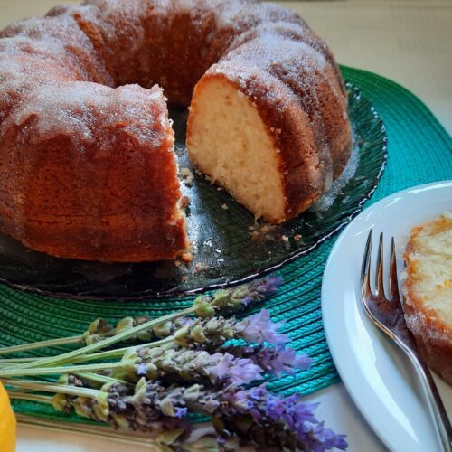 Lemon and Yogurt Cake