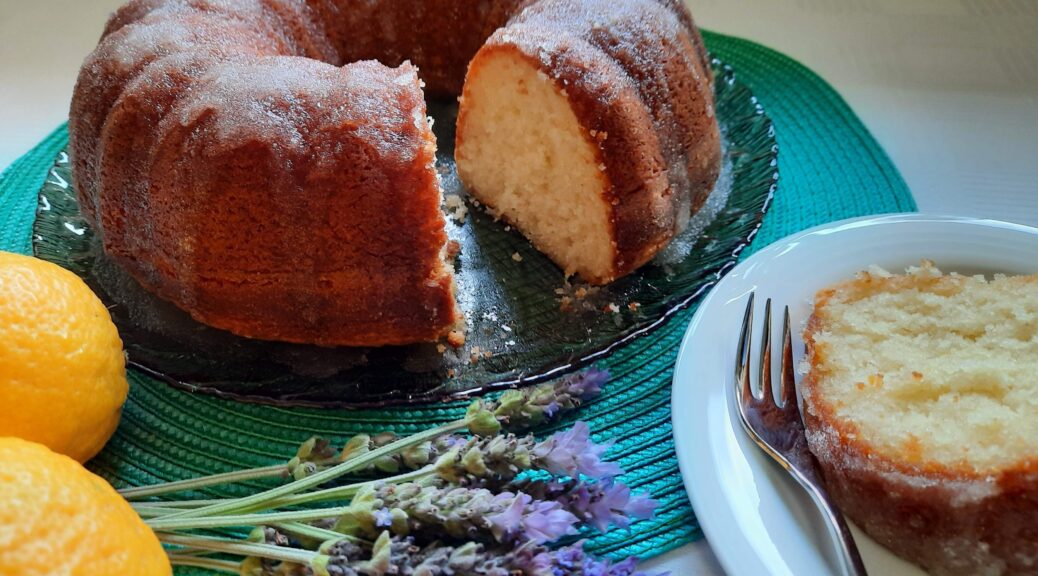 Lemon and Yogurt Cake